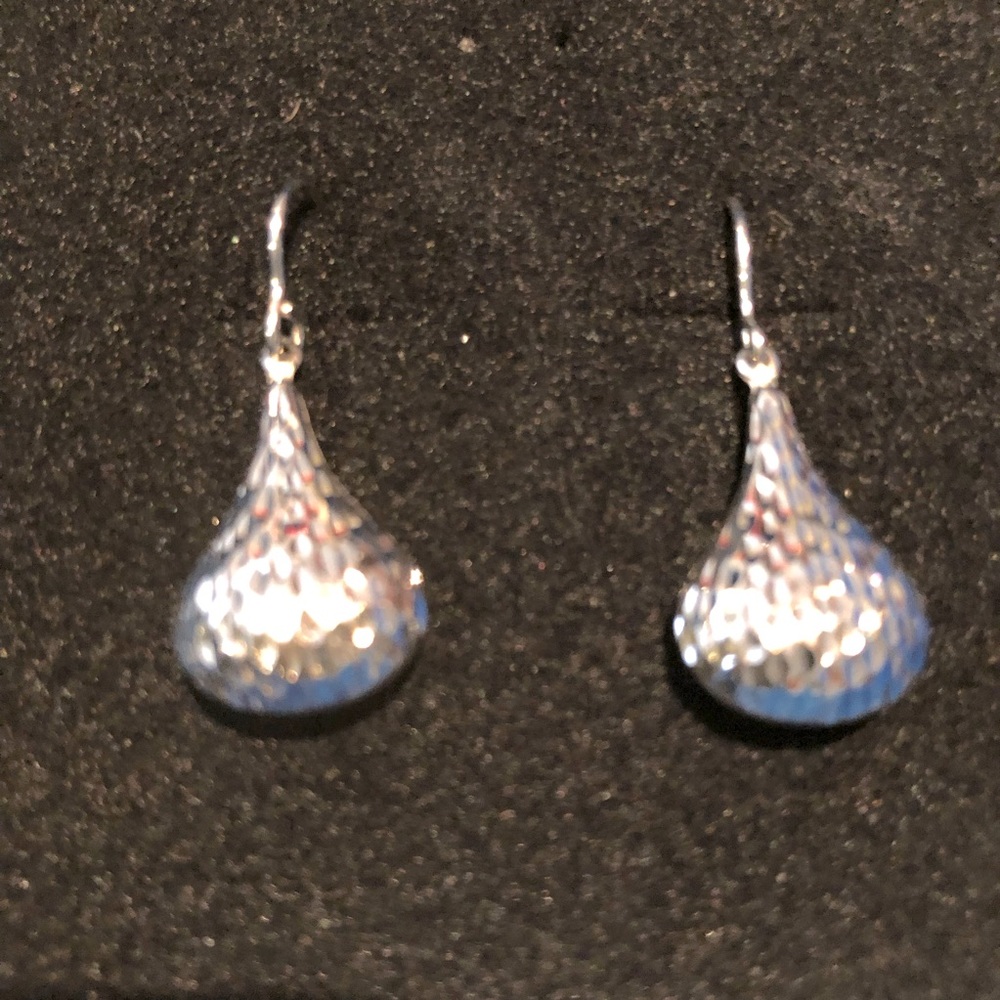Final Sale Price NWT Sterling Silver Diamond Cut Teardrop Earrings - Picture 2 of 5